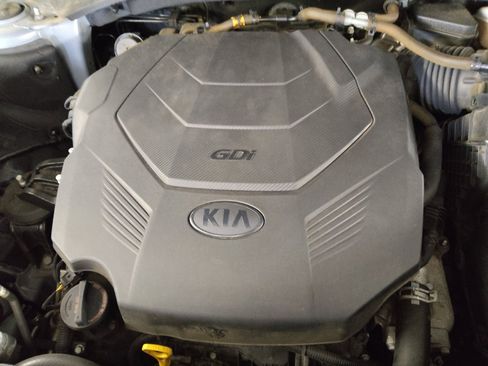 Used 2020 Kia Telluride LX AWD/4WD image 30