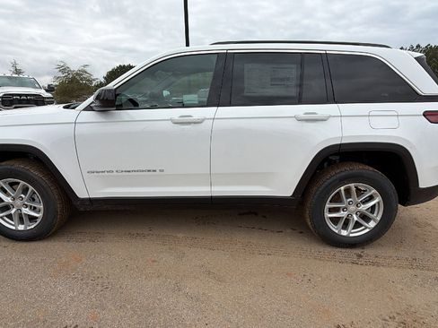New 2026 Jeep Grand Cherokee Laredo X image 11