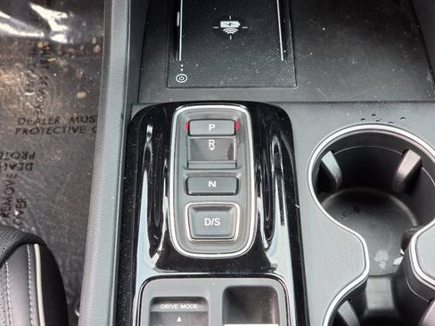 Used 2025 Honda Pilot Elite image 29