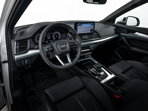 Certified 2024 Audi Q5 2.0T Premium Plus AWD/4WD image 10
