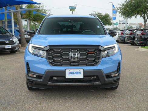 Used 2024 Honda Passport TrailSport image 2
