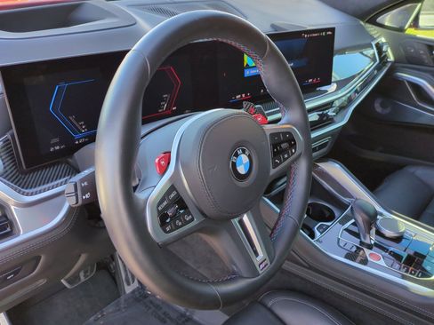 Used 2025 BMW X6 M Competition w/ Executive Package image 18