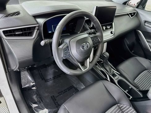 Certified 2024 Toyota Corolla Cross AWD Hybrid w/ Convenience Package image 20