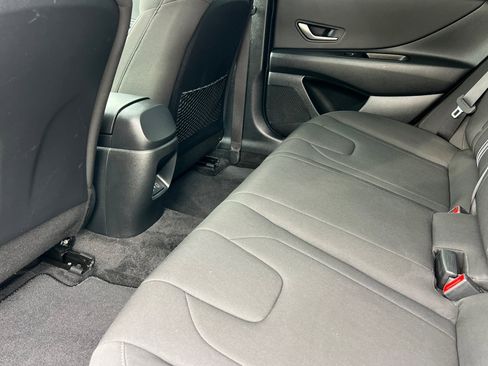 Used 2024 Hyundai Elantra SEL w/ Convenience Package image 12