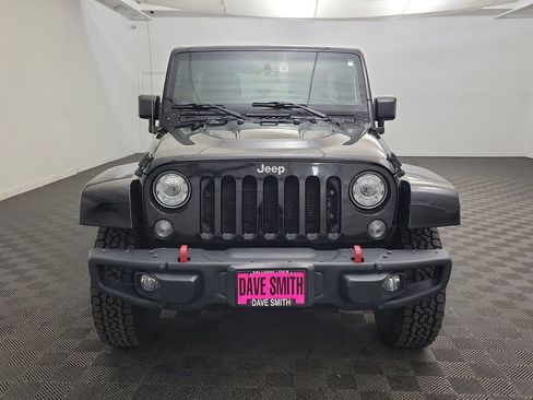 Used 2017 Jeep Wrangler Unlimited Rubicon image 5
