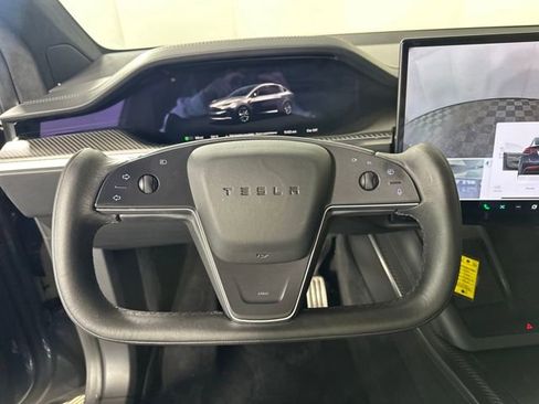 Used 2023 Tesla Model X Plaid image 14