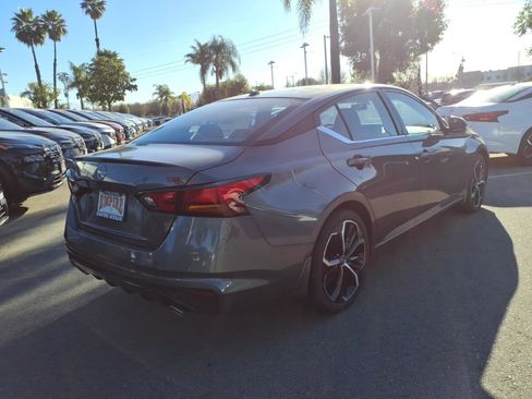 New 2025 Nissan Altima 2.5 SR w/ SR Premium Package image 6