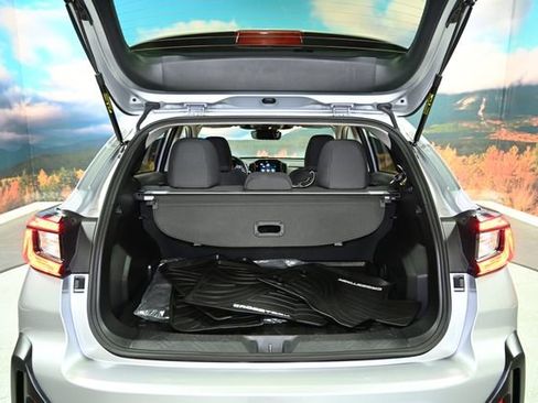 Used 2025 Subaru Crosstrek 2.0i Premium image 42