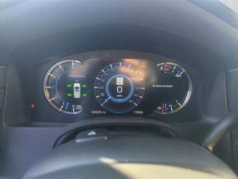 Used 2018 Cadillac Escalade Platinum image 6