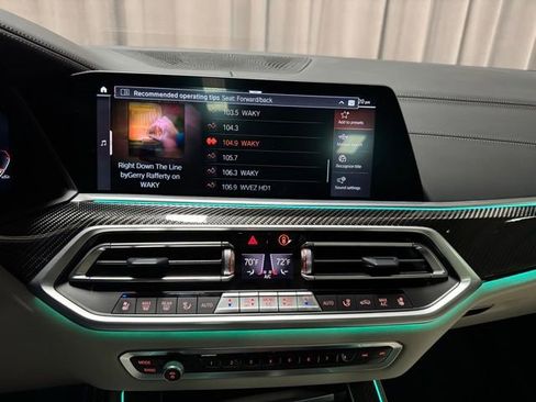 Used 2022 BMW X5 M50i w/ Premium Package image 21