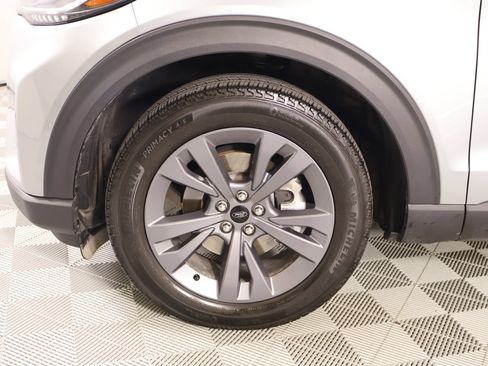 Used 2025 Ford Explorer Active w/ Active Comfort Package AWD/4WD image 19
