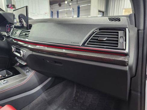 Certified 2025 Audi SQ5 Premium Plus w/ Premium Plus Package image 15