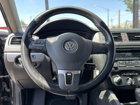 Used 2013 Volkswagen Jetta TDI FWD image 9