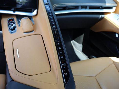 Used 2024 Chevrolet Corvette Stingray Preferred Conv w/ Battery Protection Package RWD image 34