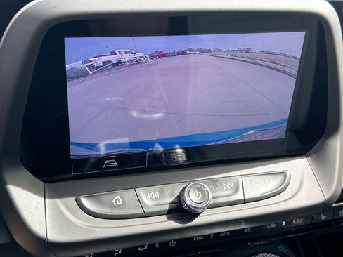 Used 2022 Chevrolet Camaro LT image 17