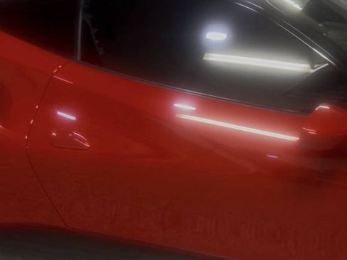 Used 2018 Ferrari 488 GTB RWD image 6