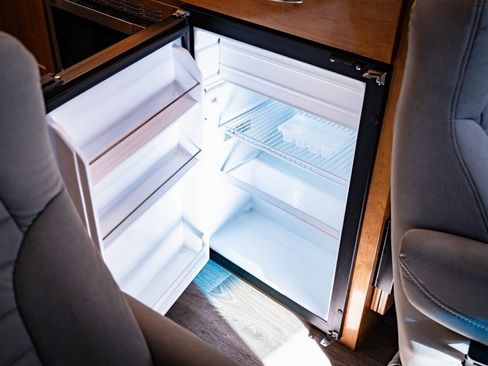 Used 2022 Mercedes-Benz Sprinter 3500 image 46