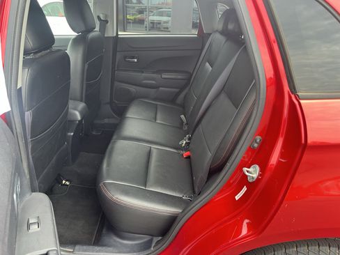 Used 2011 Mitsubishi Outlander Sport ES FWD image 31
