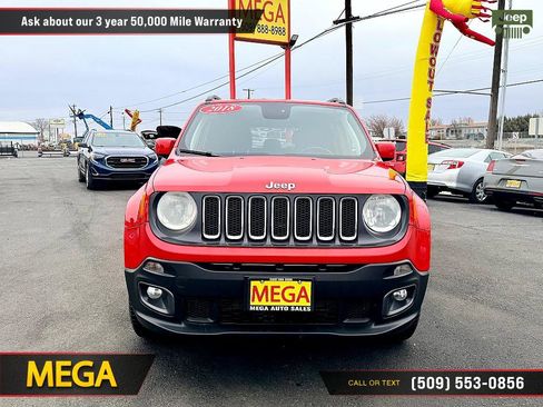 Used 2018 Jeep Renegade Latitude w/ Cold Weather Group image 4