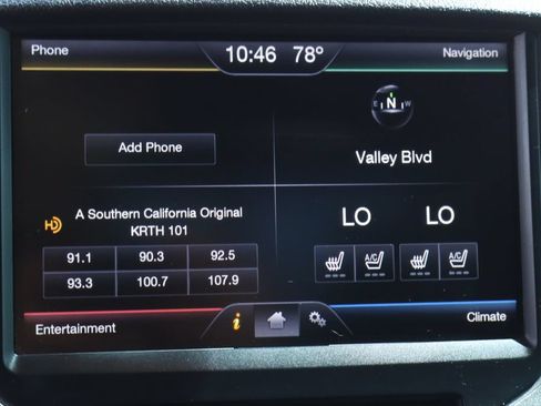 Used 2015 Ford F250 Lariat w/ Lariat Ultimate Package AWD/4WD image 31