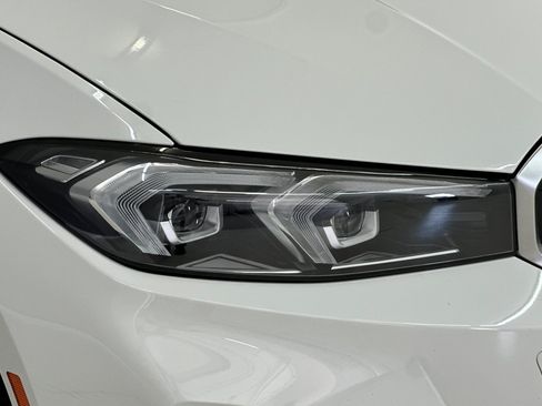 Used 2026 BMW 330i Sedan w/ Premium Package RWD image 11