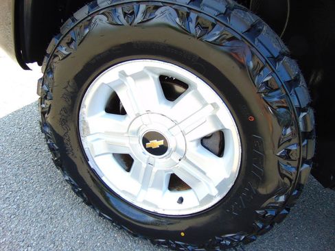 Used 2010 Chevrolet Silverado 1500 LT w/ Interior Plus Package AWD/4WD image 51
