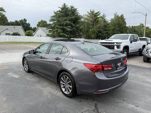 Used 2020 Acura TLX FWD image 5