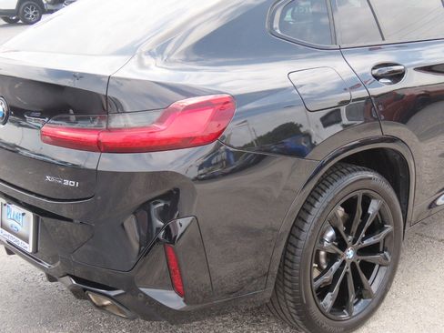 Used 2024 BMW X4 xDrive30i w/ Premium Package AWD/4WD image 12