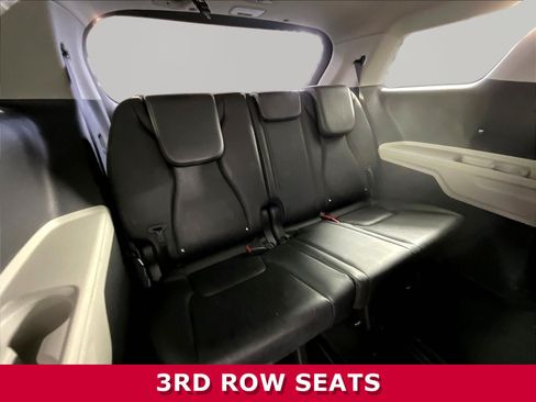 Certified 2022 Kia Carnival LX FWD image 26