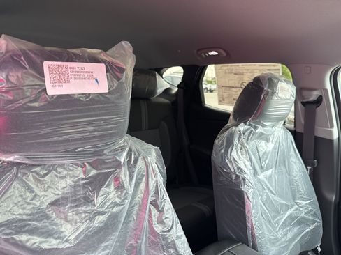 New 2026 Chevrolet Blazer LT w/ Convenience Package AWD/4WD image 7