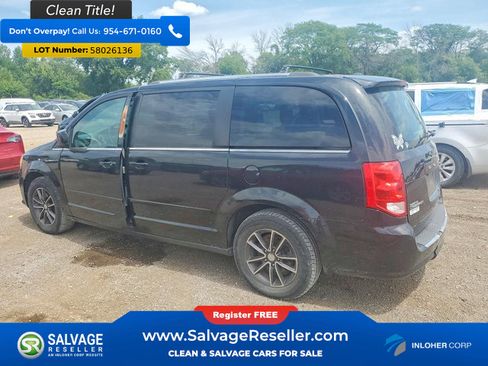 Used 2017 Dodge Grand Caravan SXT FWD image 3