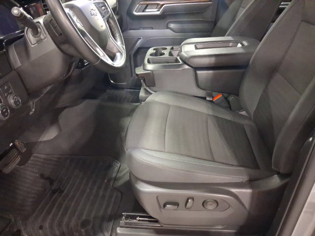 Used 2026 Chevrolet Silverado 1500 RST AWD/4WD image 9