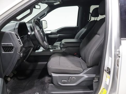 Used 2016 Ford F150 XLT w/ Equipment Group 302A Luxury AWD/4WD image 12