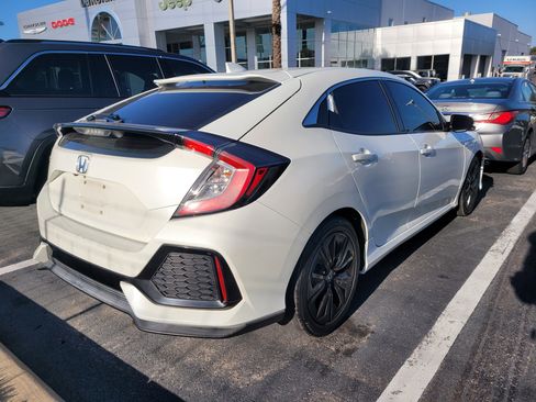 Used 2019 Honda Civic EX-L image 4