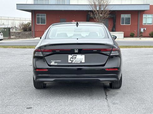 Used 2025 Honda Accord LX image 25
