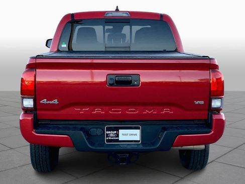 Used 2023 Toyota Tacoma SR5 w/ Technology Package image 5