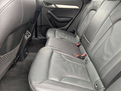 Used 2018 Audi Q3 2.0T Premium w/ Convenience Package FWD image 19