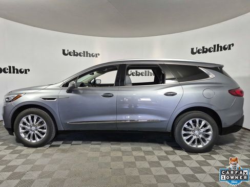 Used 2020 Buick Enclave Premium w/ Sun and Sites Package FWD image 4
