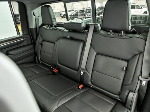 New 2026 GMC Sierra 2500 Denali w/ Denali Reserve Package image 10