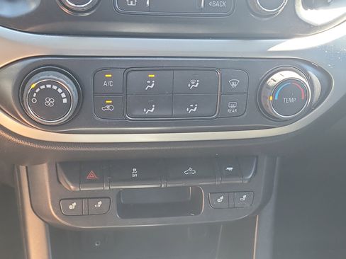 Used 2020 Chevrolet Colorado LT w/ LT Convenience Package image 25