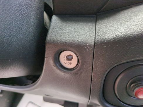 Used 2022 Nissan Frontier SV w/ Technology Package RWD image 27