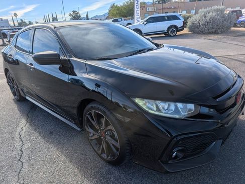 Used 2018 Honda Civic Sport image 7