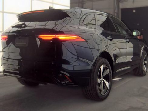 Used 2024 Jaguar F-PACE R-Dynamic S AWD/4WD image 4