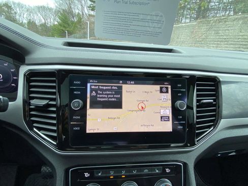 Certified 2020 Volkswagen Atlas Cross Sport SEL AWD/4WD image 15