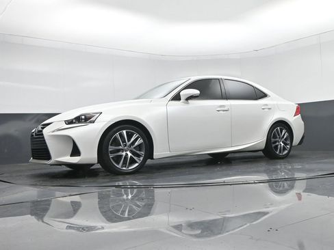 Used 2020 Lexus IS 300 image 51