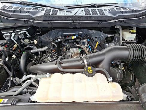 Certified 2022 Ford F150 XLT w/ Equipment Group 302A High image 27