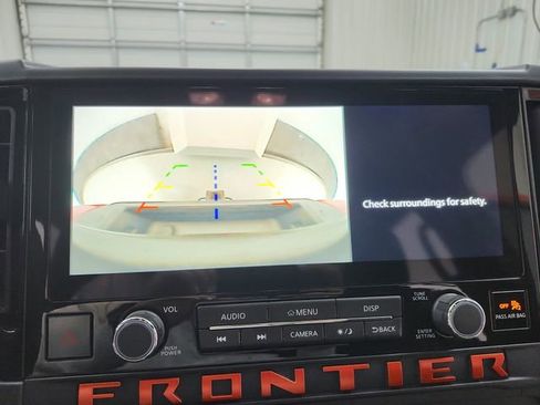Used 2025 Nissan Frontier Pro-X RWD image 27