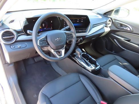 New 2026 Chevrolet Trax ACTIV w/ Driver Confidence Package FWD image 20