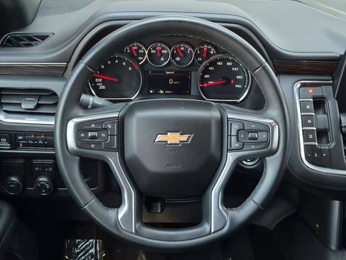Used 2024 Chevrolet Tahoe LS RWD image 13