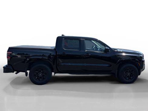 Used 2024 Nissan Frontier SV RWD image 6